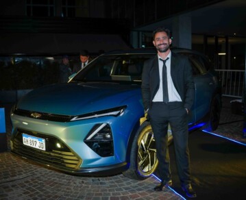 Tucu López, entre elegancia y motores en la gala del año