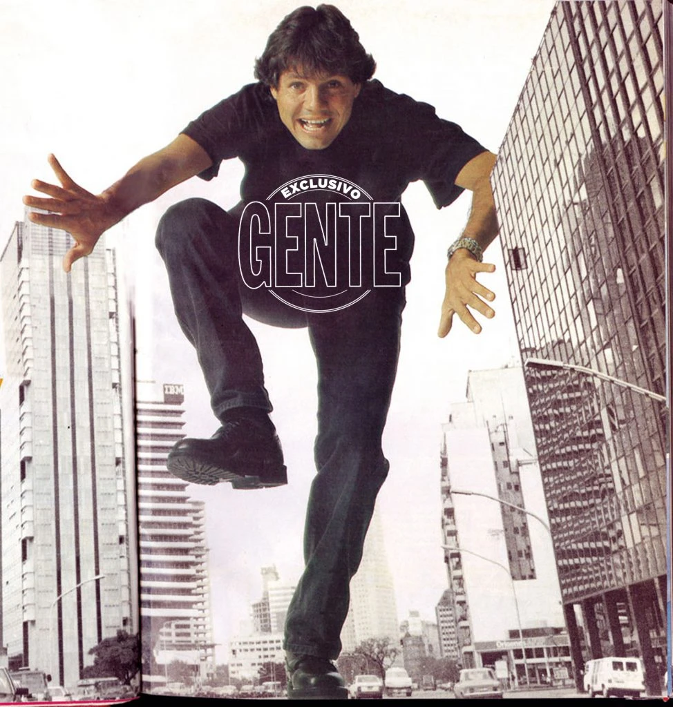 Los primeros diez años del ahora llamado El Show de VideoMatch continuaron a puro éxito. Con Tinelli en lo alto del rating, su ángel en ebullición y reflexiones del estilo: “Hoy puedo decir que soy un tipo con mucho amor para dar, sin resentimiento, con mucha paz”; “Cuando miro mis programas veo un buen producto. Busco errores para corregirlos. Soy muy exigente”; “Para no cansar al público cambio, cambio constantemente”; “Soy tan feliz ahora como cuando no tenía plata”.