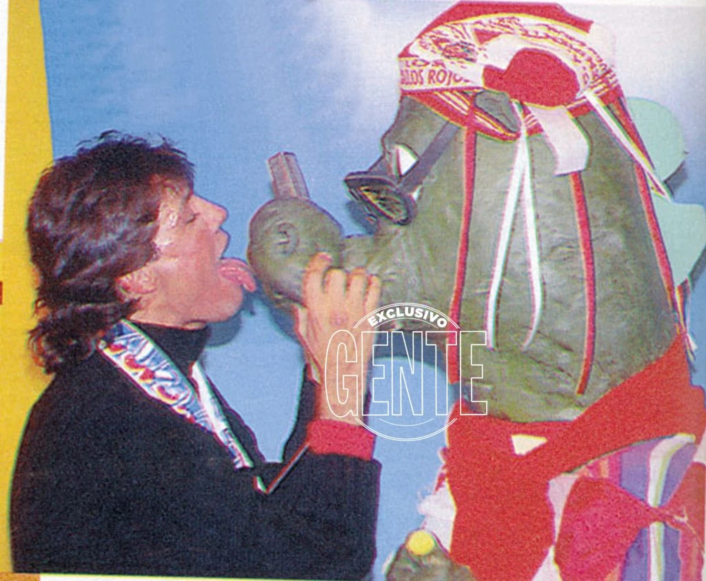 También aparecieron sus dos mascotas más famosas: el dinosaurio Bernardo y el oso Arturo.