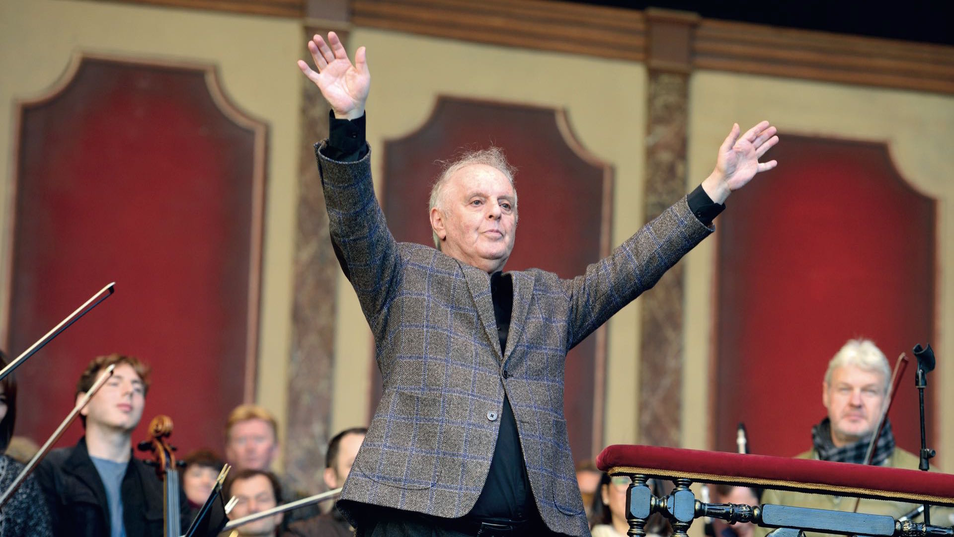 Daniel Barenboim: "No lo olvidemos: la cultura es lo que nos da ánimo y nos alegra"