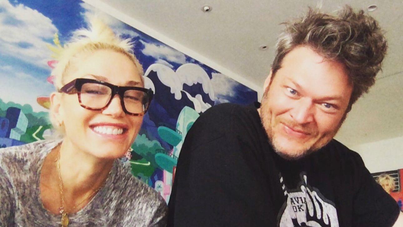 Bananas Gwen Stefani No Doubt JUST A GIRL Old School Hip Hop Custom name  belt Buckle: Personalized Polished Gold Costume Cosplay, image size:1290x727