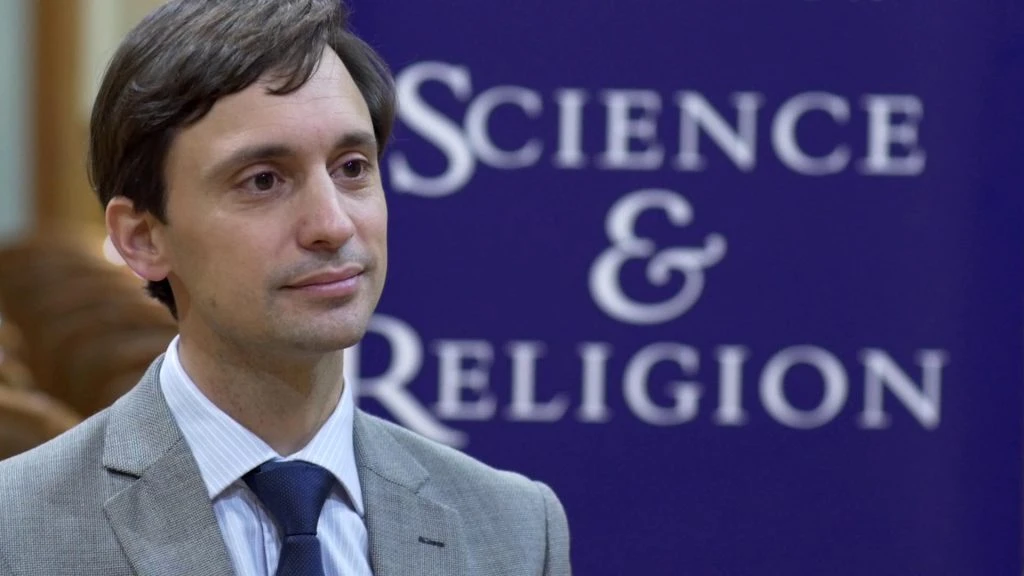 Física e historia son dos áreas de interés para Ignacio Silva, que estudió filosofía movido por diversos interrogantes sobre la vida.