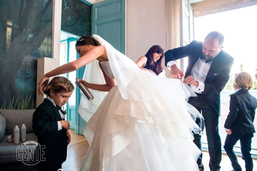 Pampita vestida por Gabriel Lage en su casamiento con Roberto García Moritán