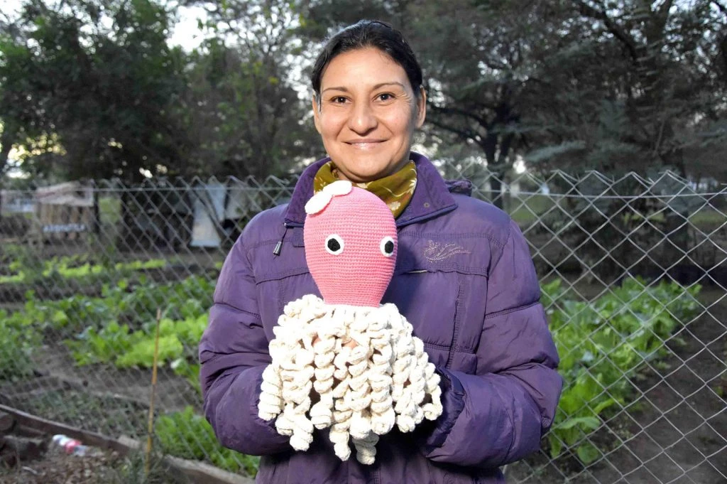 Dignamente es una fundación que trabaja para atacar la desnutrición. En Navidad, proponen hacer #RegalosQueDejanHuella