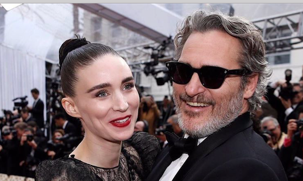 Joaquin Phoenix y Rooney Mara revelaron detalles de su costosa boda