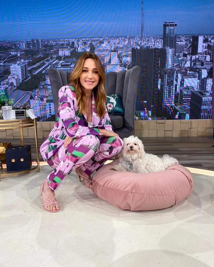 CO-CONDUCTOR. La conductora Vero Lozano va con Copito a todos lados.