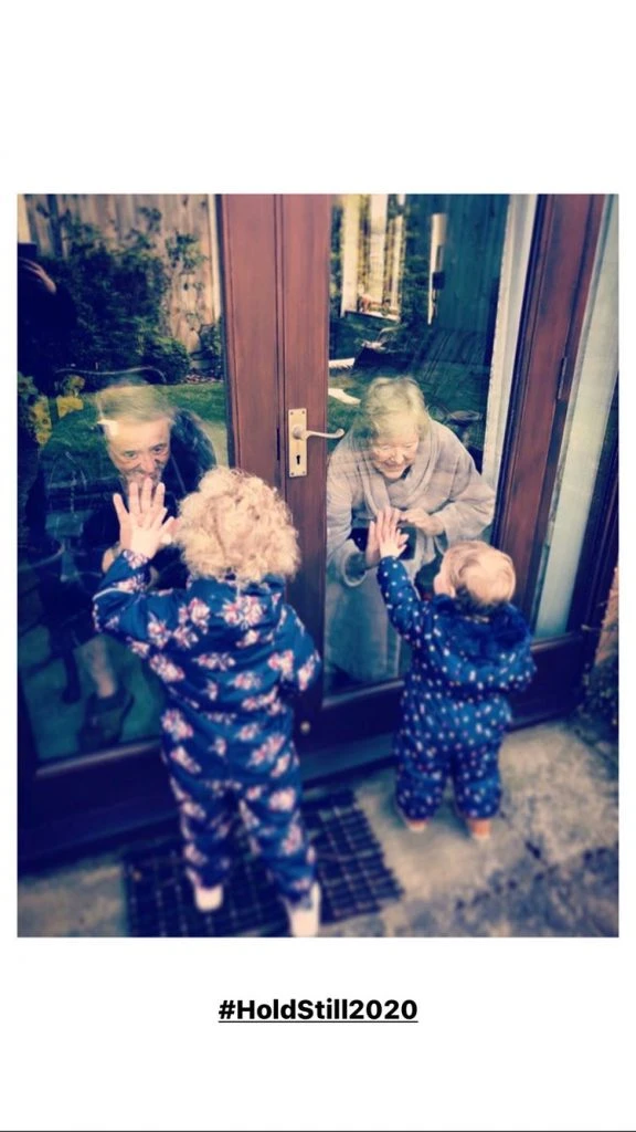 Kate Middleton compartió imágenes de época en la invitación al concurso #HoldStill2020.