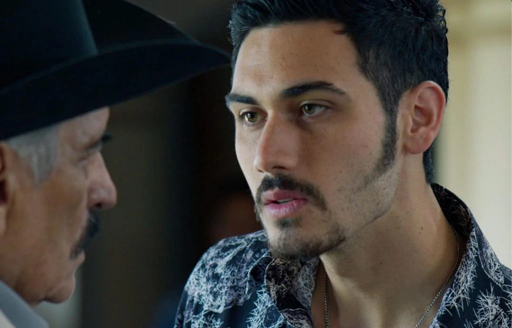 Enemigo íntimo, en Telemundo, es uno de los trabajos actuales del actor. 