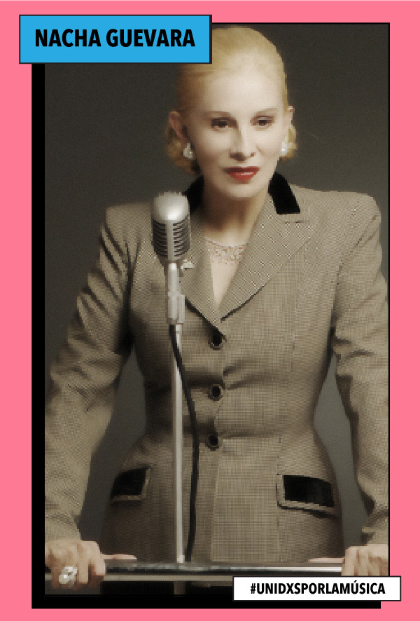 Nacha Guevara donó la chaqueta que utilizó en la interpretación de Eva Perón. 