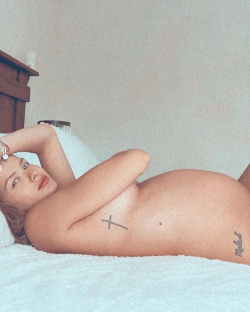 11 de mayo, con esta imagen Eugenia "China" Suárez anunció que estaba esperando su segundo hijo con Benjamín Vicuña.