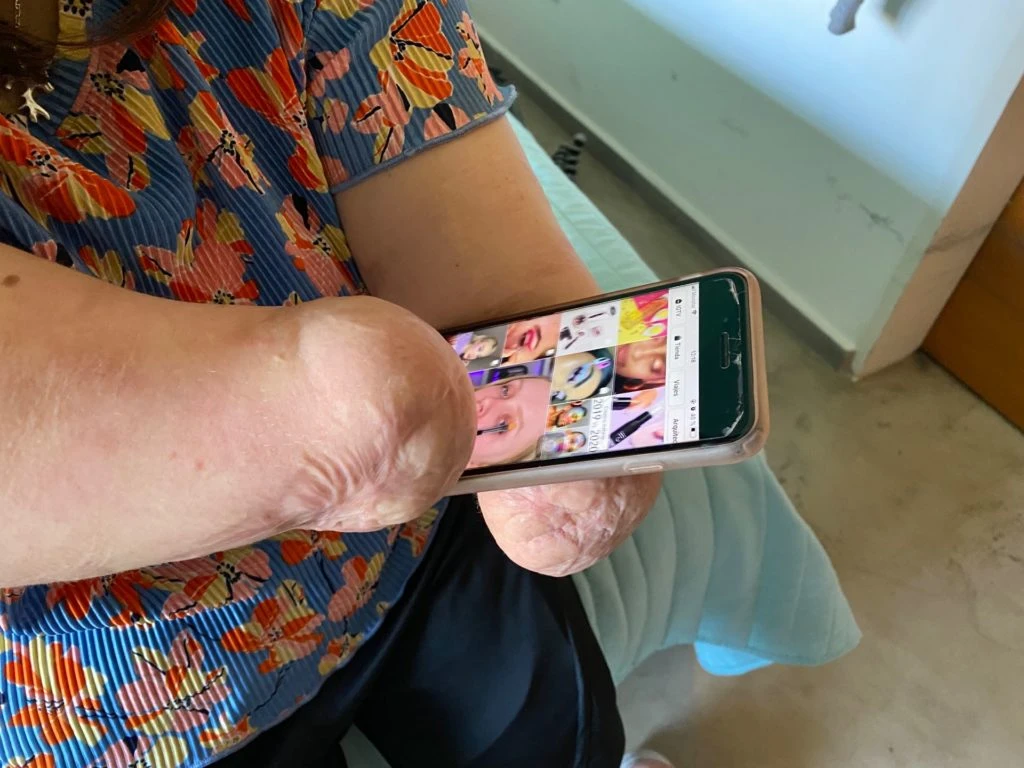 Paloma sigue cuentas de maquilladores que la inspiran para probar nuevos looks. 