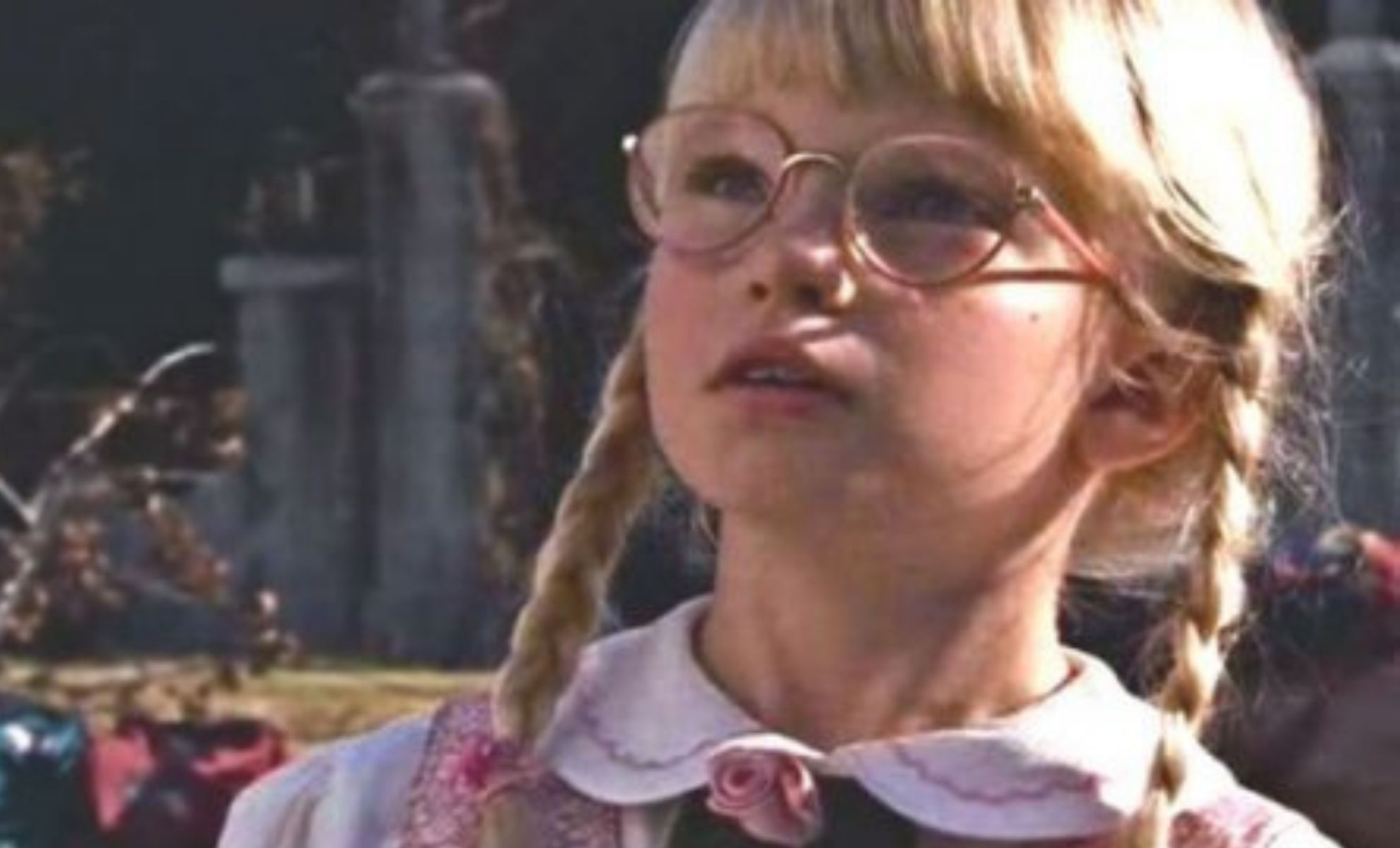 La niña de las trencitas de «Matilda» se alejó de las cámaras y luce