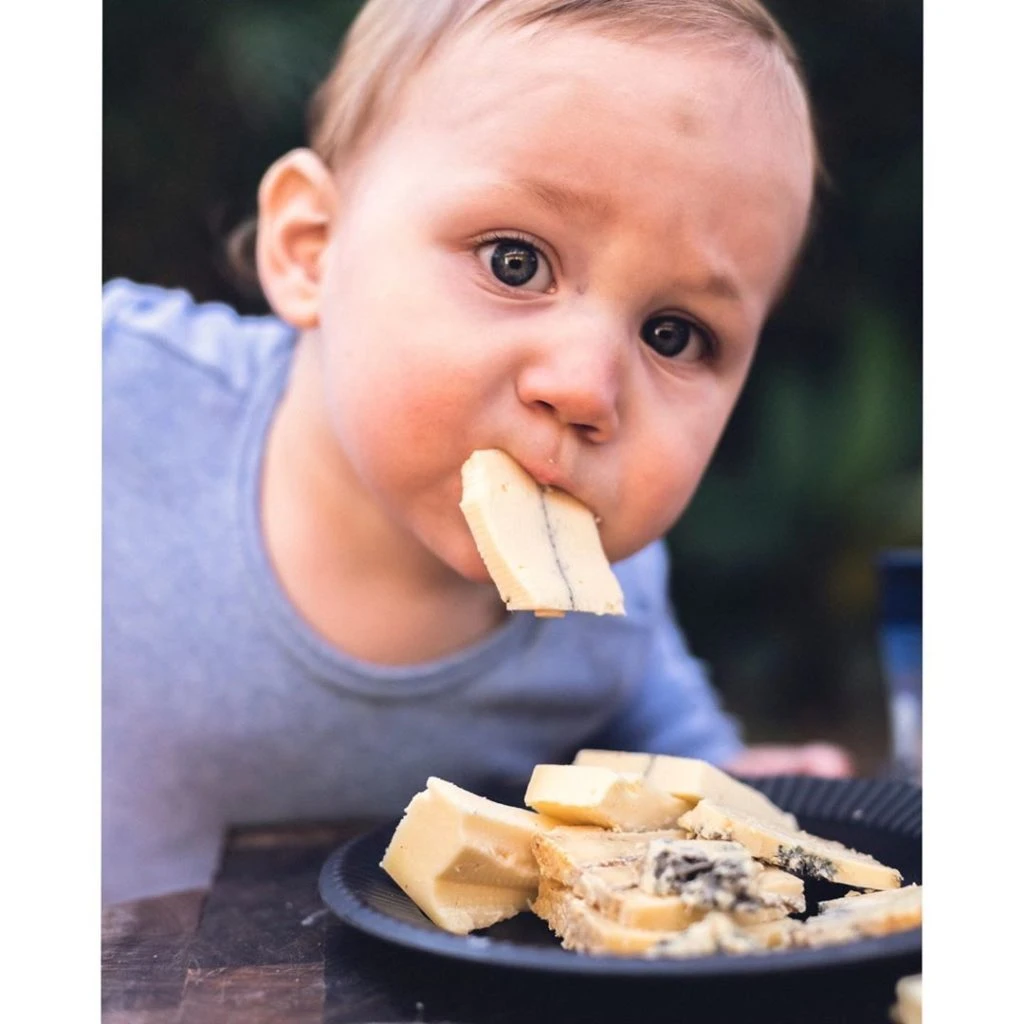 Lautaro, adicto al queso