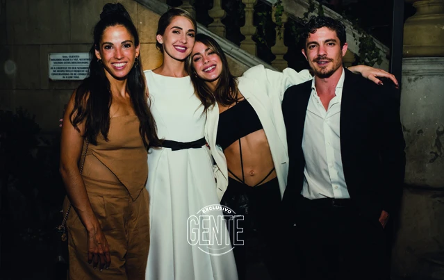"Los Violettos": Cande Molfese, Mechi Lambre, Tini Stoessel y Facundo Gambandié