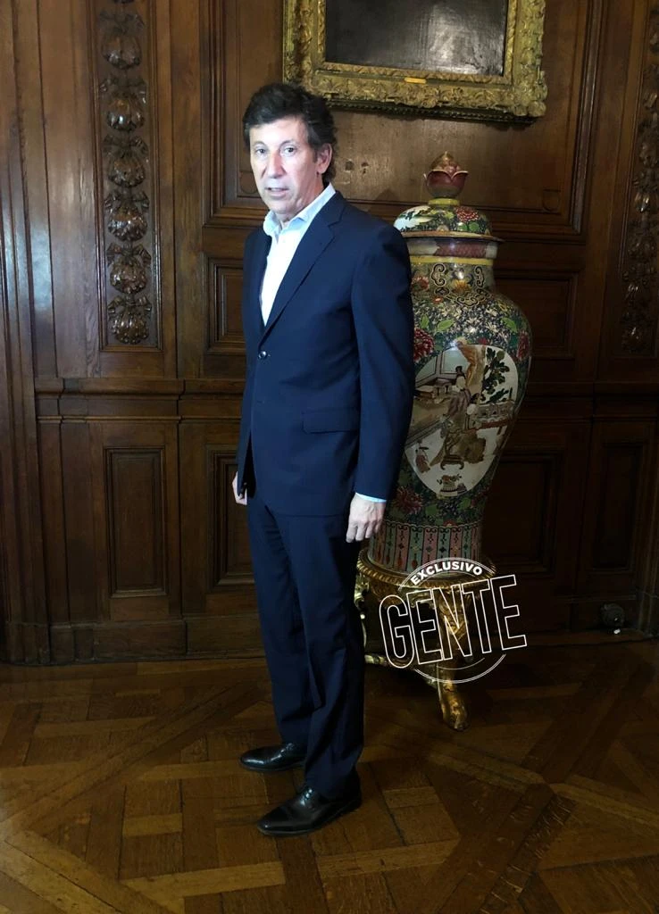 Tamara Tosselli, es bombero cordobesa. Trabajó jornadas de hasta cuatro días para combatir y manejar el invierno en las sierras de Córdoba.