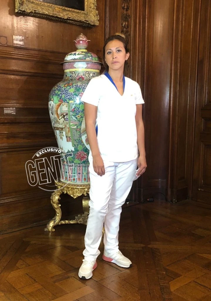 Karina Paola Castro, es enfermera en el Hospital Rivadavia y en otro centro de Salud donde le tocó atender pacientes con COVID-19. Nadie en su servicio se enfermó. Es madre de dos hijos adolescentes.