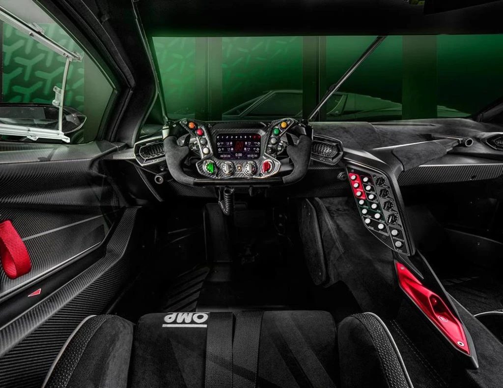 Lamborghini Essenza SCV12