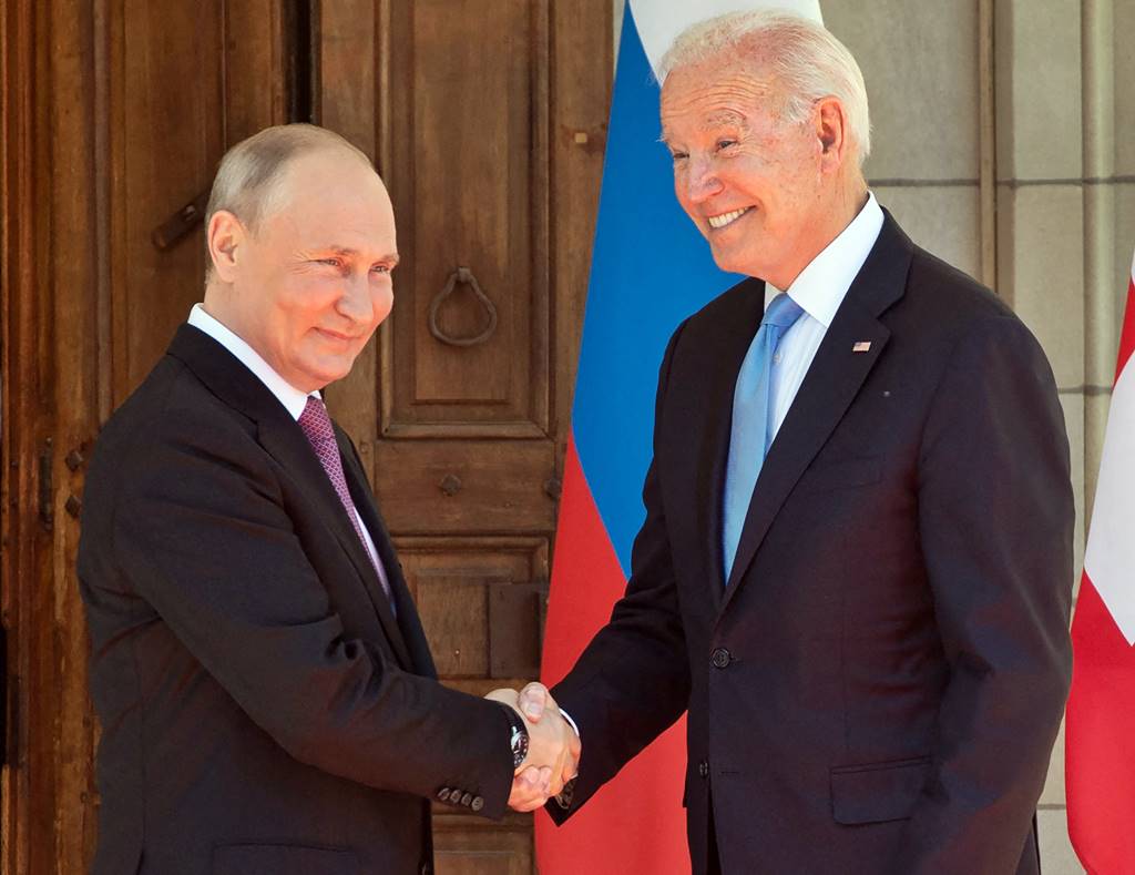 Vladimir Putin y Joe Biden