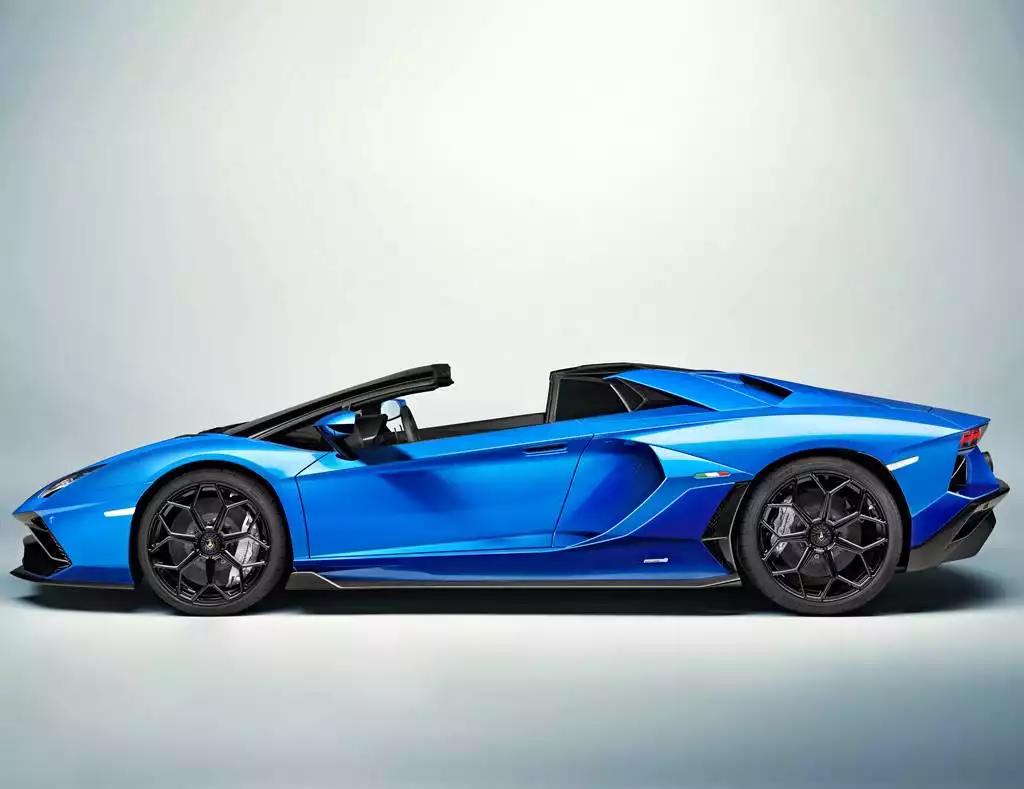 Lamborghini Aventador LP 780-4 Ultimae