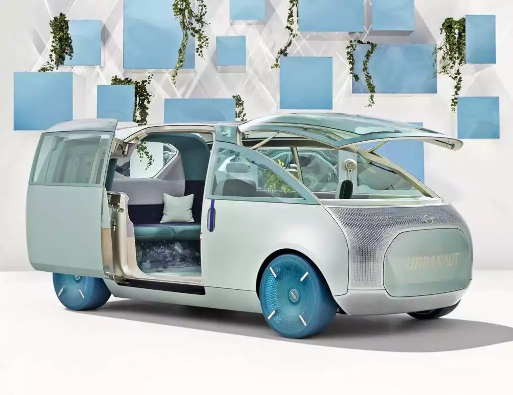 MINI Vision Urbanaut
