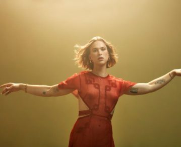 Una de las estrellas de 13 Reasons Why anunció que es una mujer trans: “Esta es una evolución y estoy orgullosa de lo que fui”