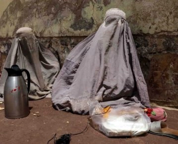 Las muejeres en Afganistán de los talibanes (EFE)