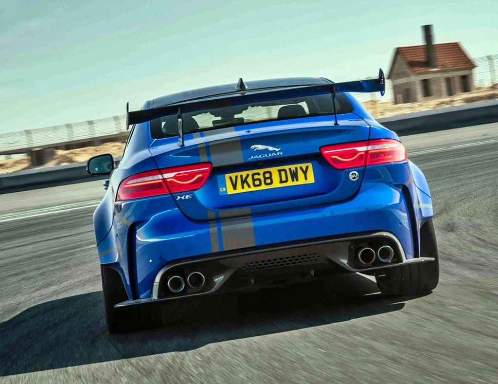 Jaguar XE SV Project 8