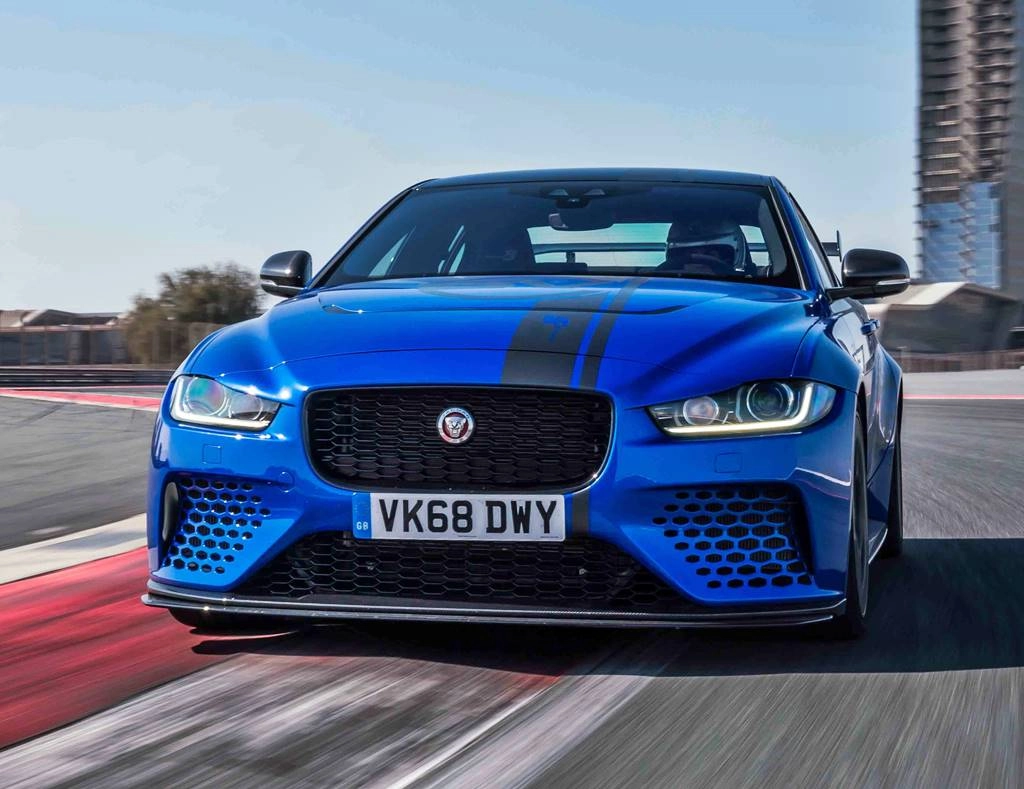 Jaguar XE SV Project 8