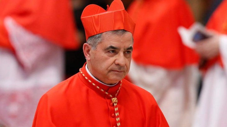 Giovanni Angelo Becciu, ex prefecto de la Congreación para los Santos.