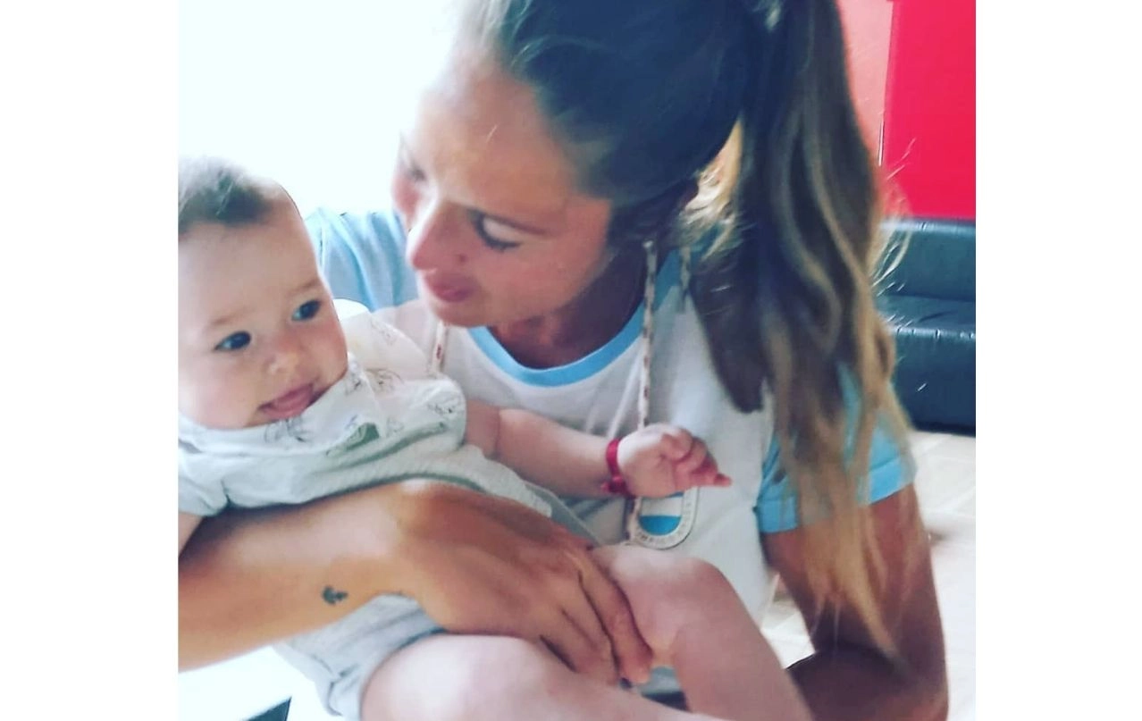 La jugadora de las leonas fue mamá cuatro meses antes de viajar a Tokio