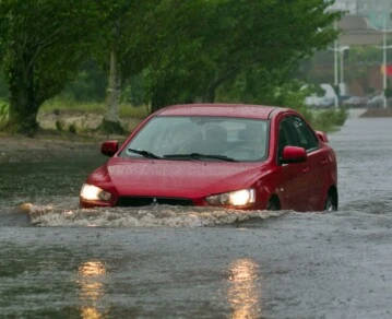 Auto inundado