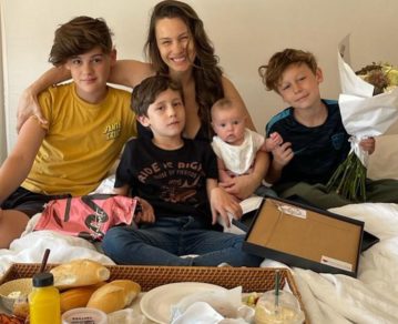 El Día de la Madre de Pampita: cuáles fueron las sorpresas que recibió