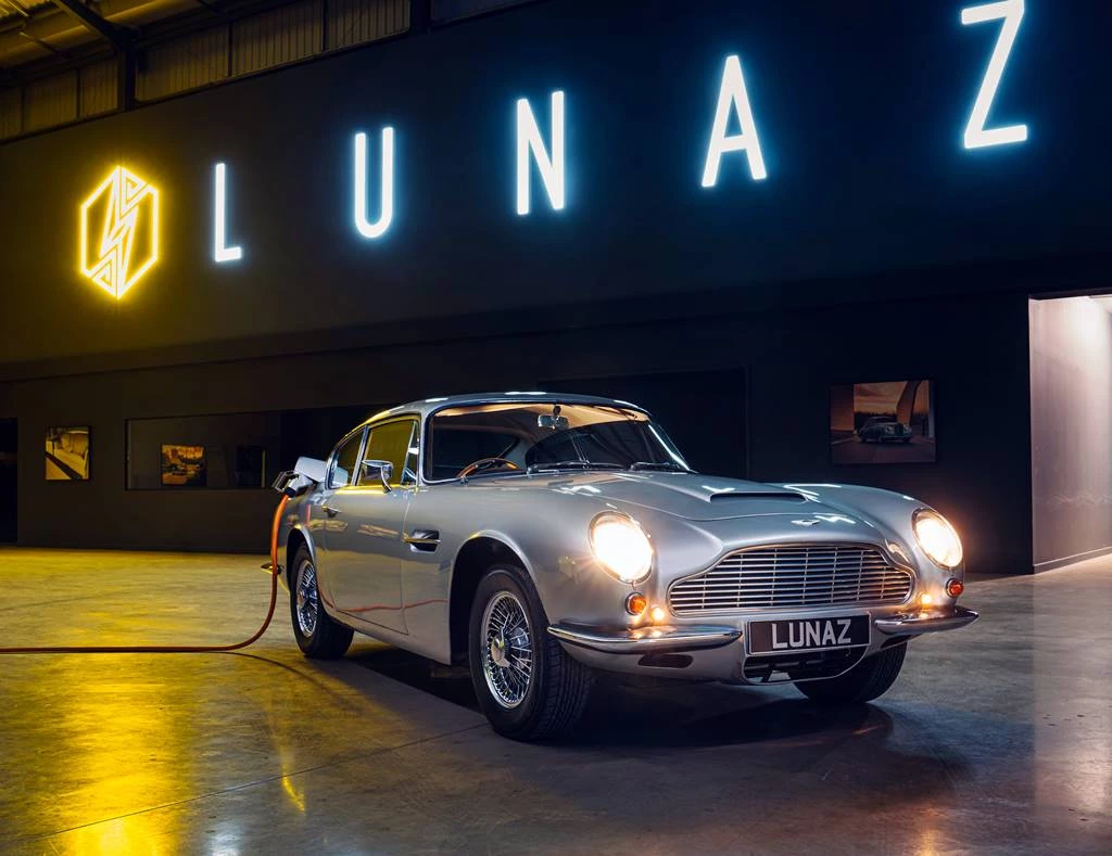Aston Martin - DB6 - Lunaz