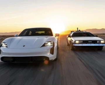 Porsche Taycan Volver al Futuro