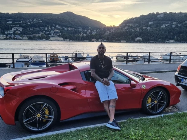 Arturo Vidal y su millonario robo