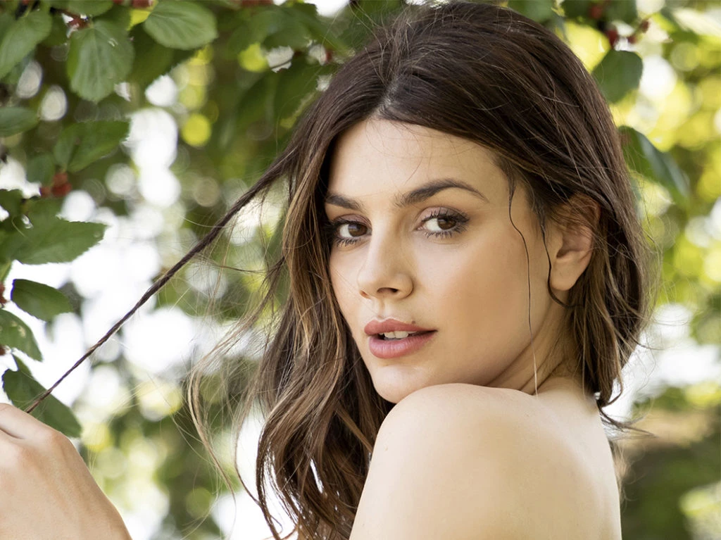 Natalie Pérez posando para el íntimo de GENTE