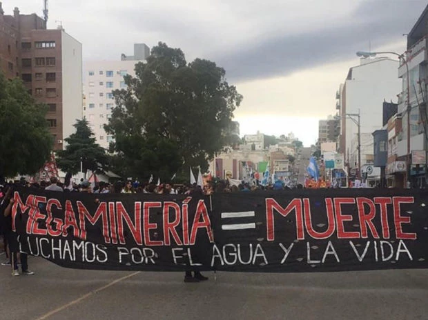 Megaminería y las claves de su deceso