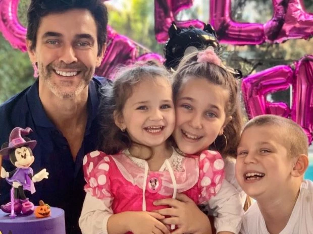 Mariano Martinez se puso a llorar en “La Peña de Morfi” con una canción que le recordó a sus hijos foto archivo