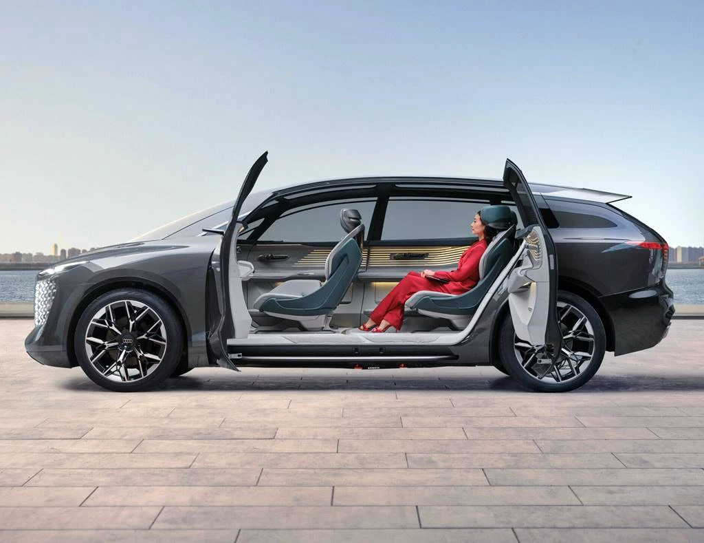 Audi urbansphere concept