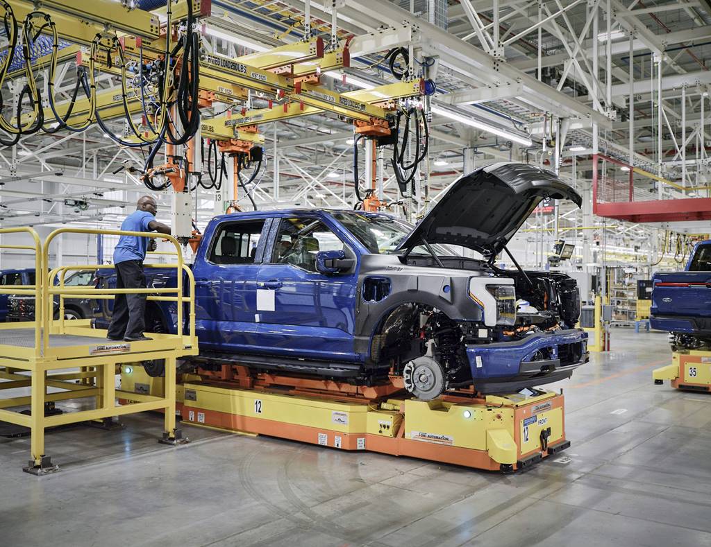 Rouge Electric Vehicle Center