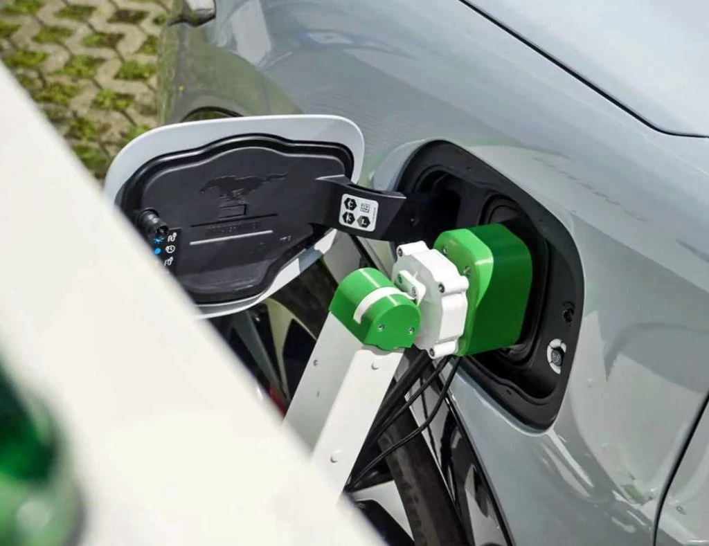 Cargador robot de Ford