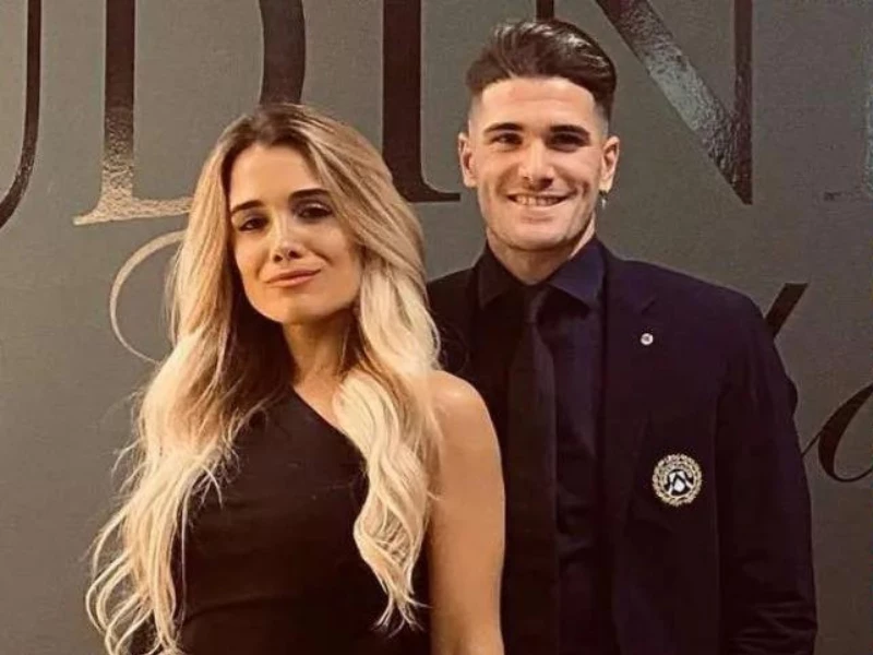 Rodrigo de Paul y Camila Homs. 