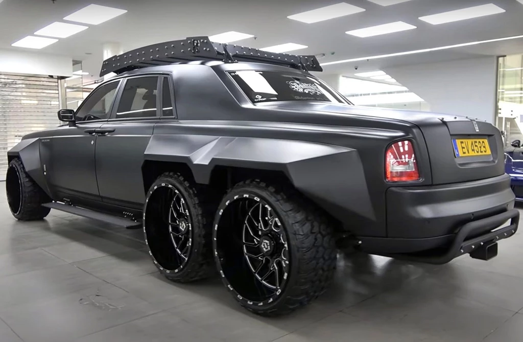 Rolls-Royce Phantom 6x6