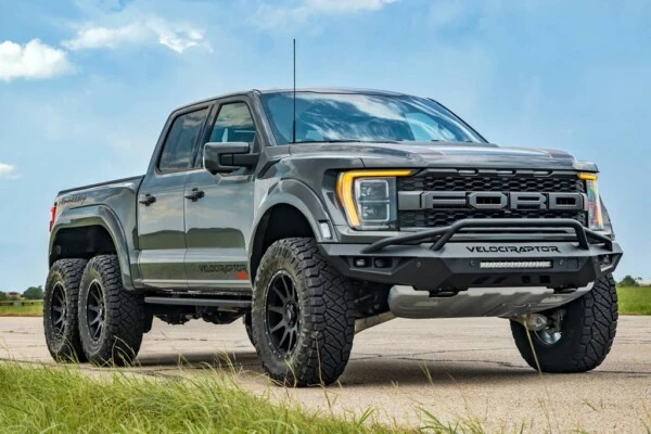 Hennessey VelociRaptor 6x6