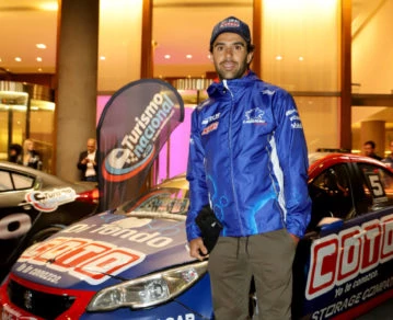 Manuel Urcera, Nicole Neumann, Emanuel Moriatis