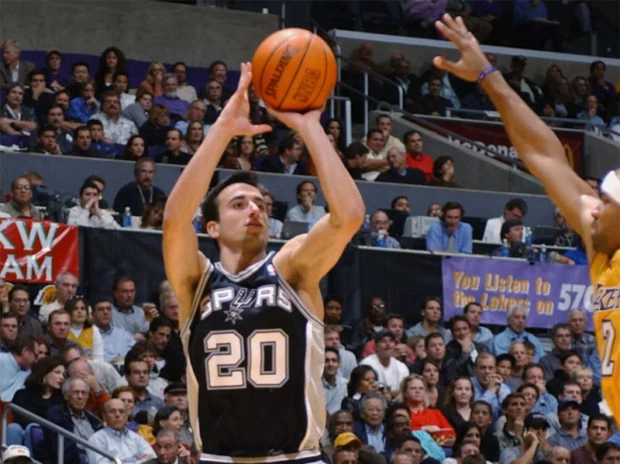 Manu Ginóbili en los San Antonio Spurs