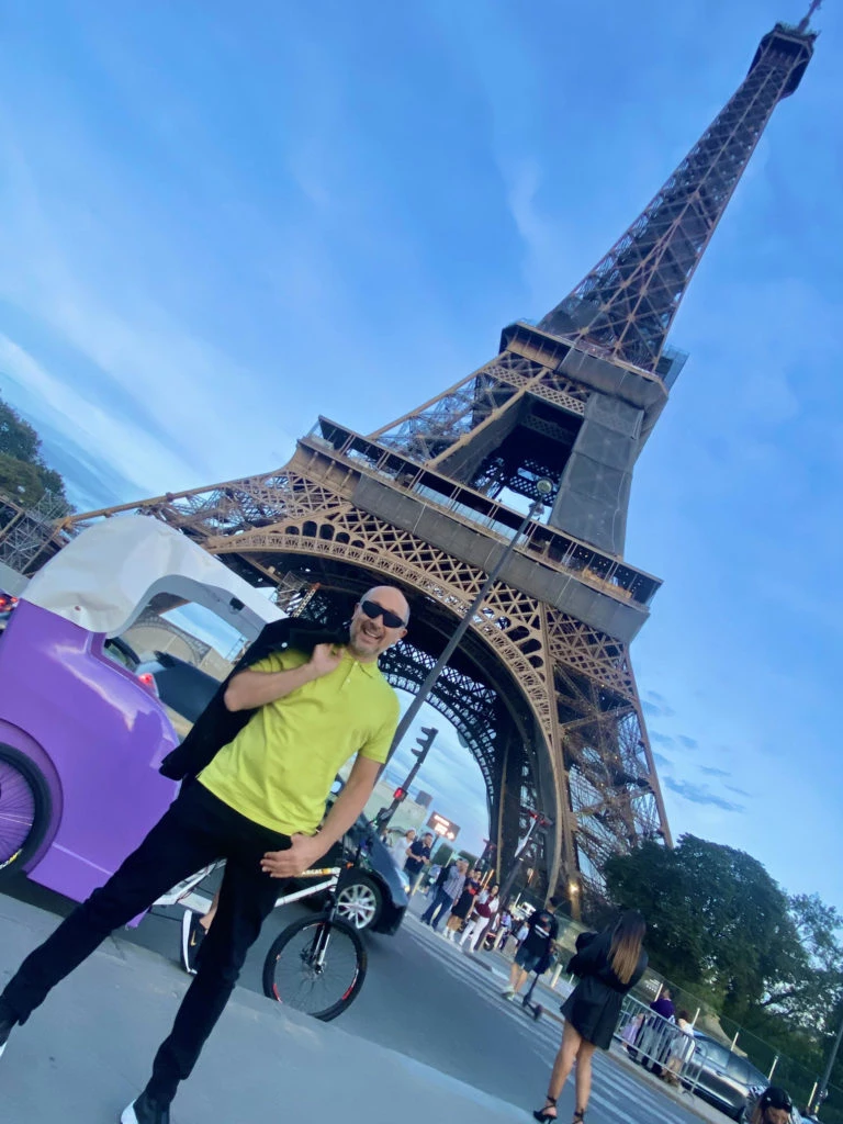 Claudio Cosano presentó su colección en París. 