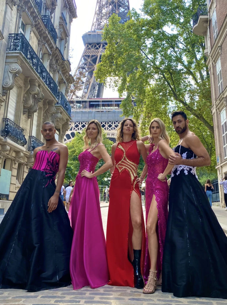 Claudio Cosano presentó su colección en París. 