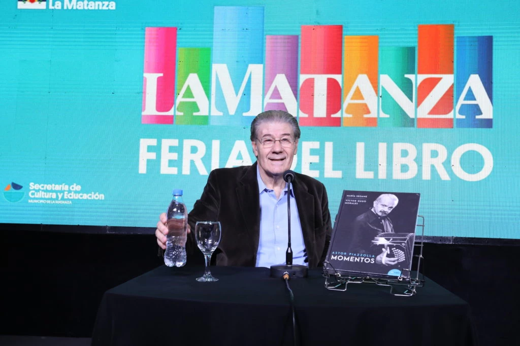 Víctor Hugo Morales dijo presente en La feria del libro de La Matanza