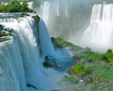 Cataratas del Iguazú: encontraron un cuerpo en Foz de Iguazú y están constatando si se trata del turista que cayó al vacío